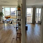 Appartement Au Pied De Montmartre / Jules Joffrin